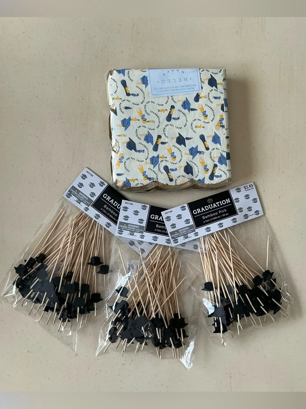 NWT Graduation Party Supplies - Food Picks, Muffin/Snack Cups & Napkins 🧑‍🎓 👩🏼‍🎓
